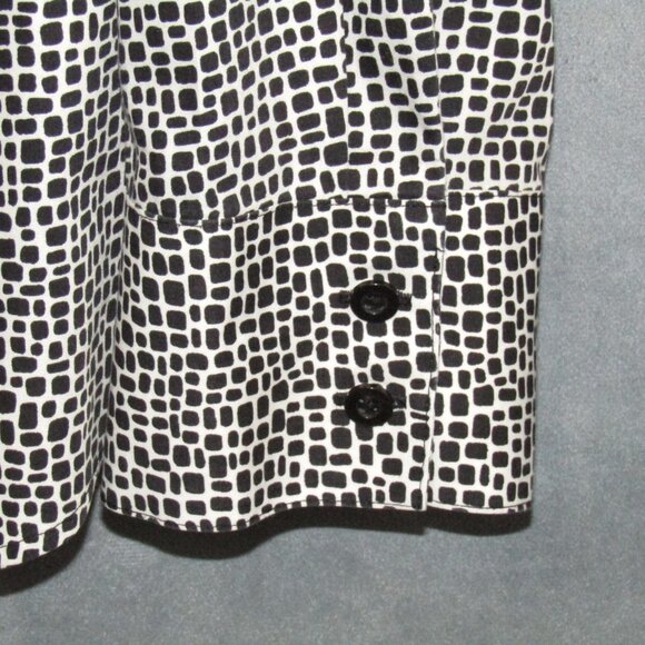 Chicos No Iron White Black Alligator Print Shirt Womens Sz L 2 Button Up Cotton - Picture 4 of 9